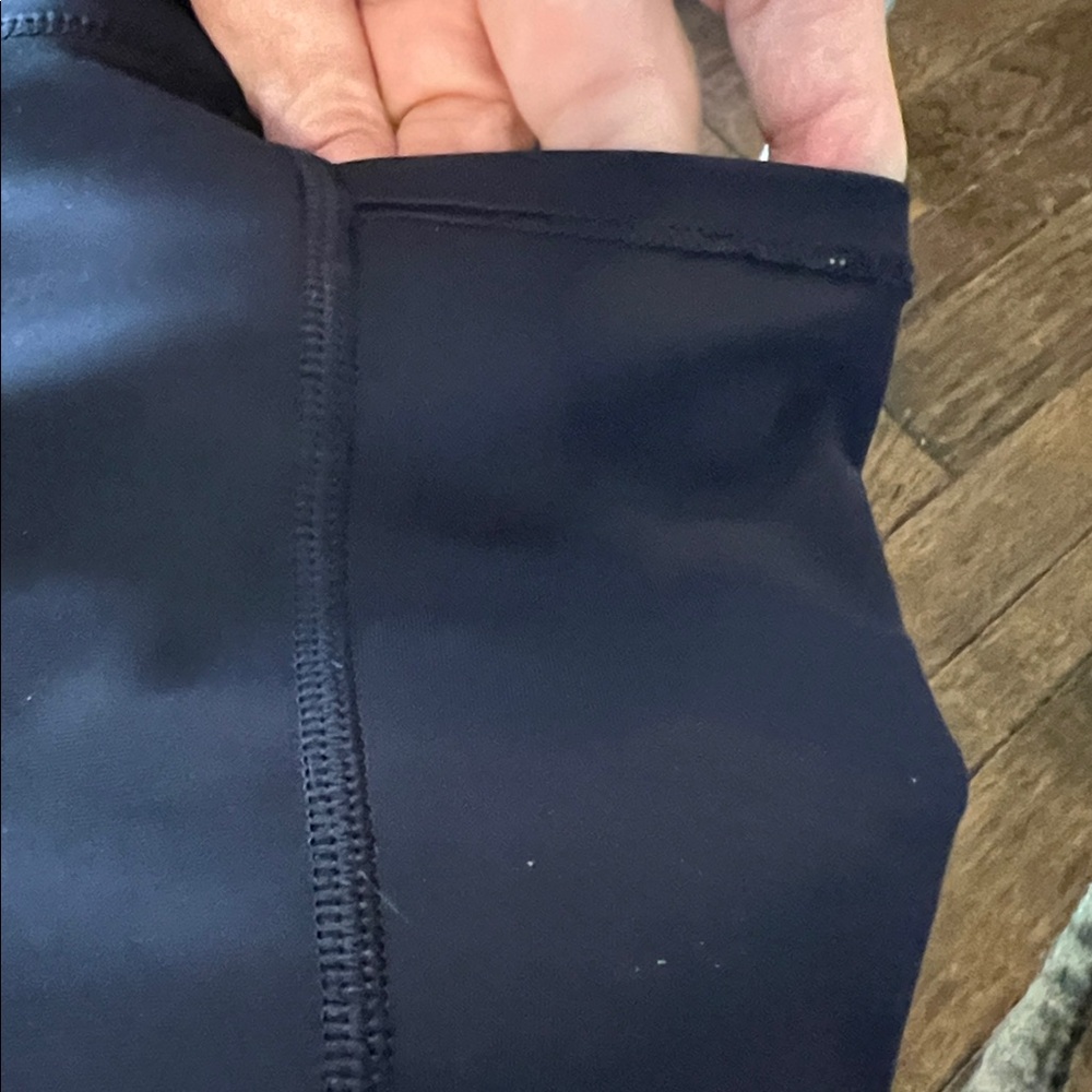 🌻🌻 Women's Victoria Sport Black Leggings Size Med  C378. - Picture 4 of 5